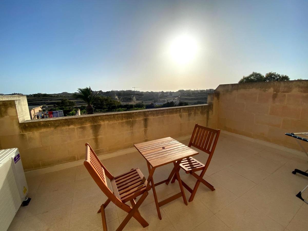 GħarbSunset Farmhouse别墅 外观 照片